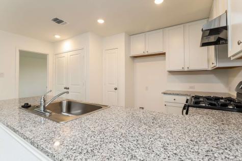 6634 Willow Landing Converse TX 78109