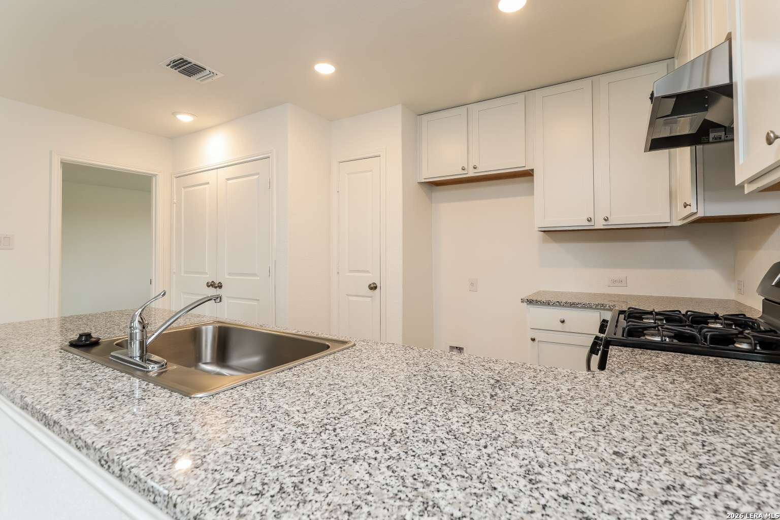 6634 Willow Landing Converse TX 78109