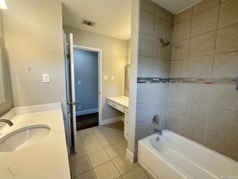 740 Rittiman Road Terrell Hills TX 78209