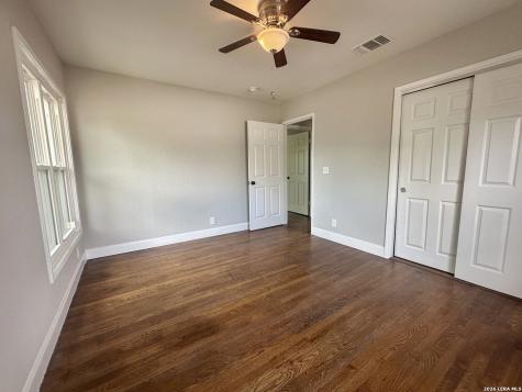 740 Rittiman Road Terrell Hills TX 78209