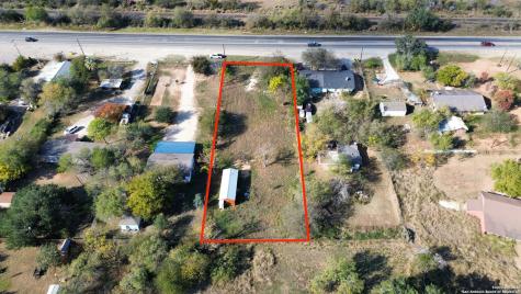3948 State Highway 132 Lytle TX 78052