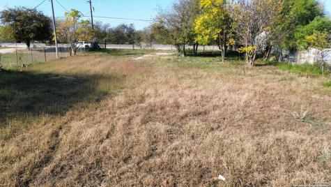 3948 State Highway 132 Lytle TX 78052