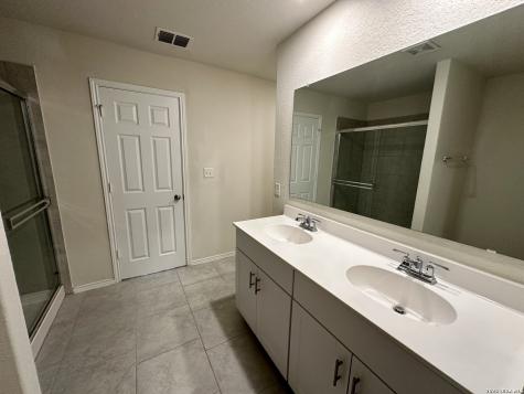 10349 Gibbons Creek San Antonio TX 78252