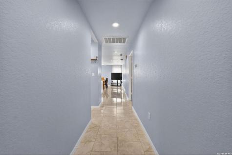 4326 Waterwood Pass Elmendorf TX 78112
