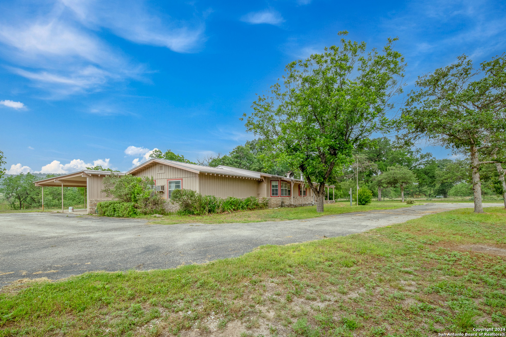 1457 W Ranch Road 1674 Junction TX 76849