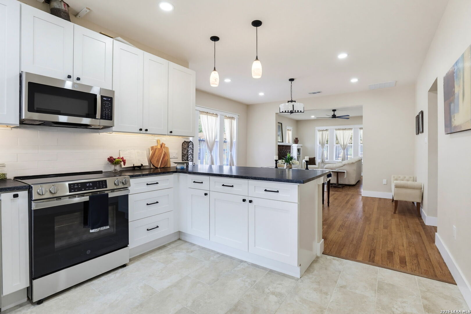 1036 W Russell Place San Antonio TX 78212