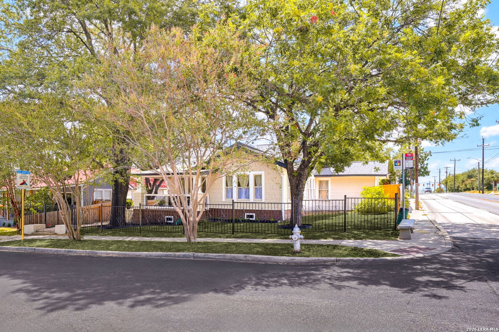 1036 W Russell Place San Antonio TX 78212