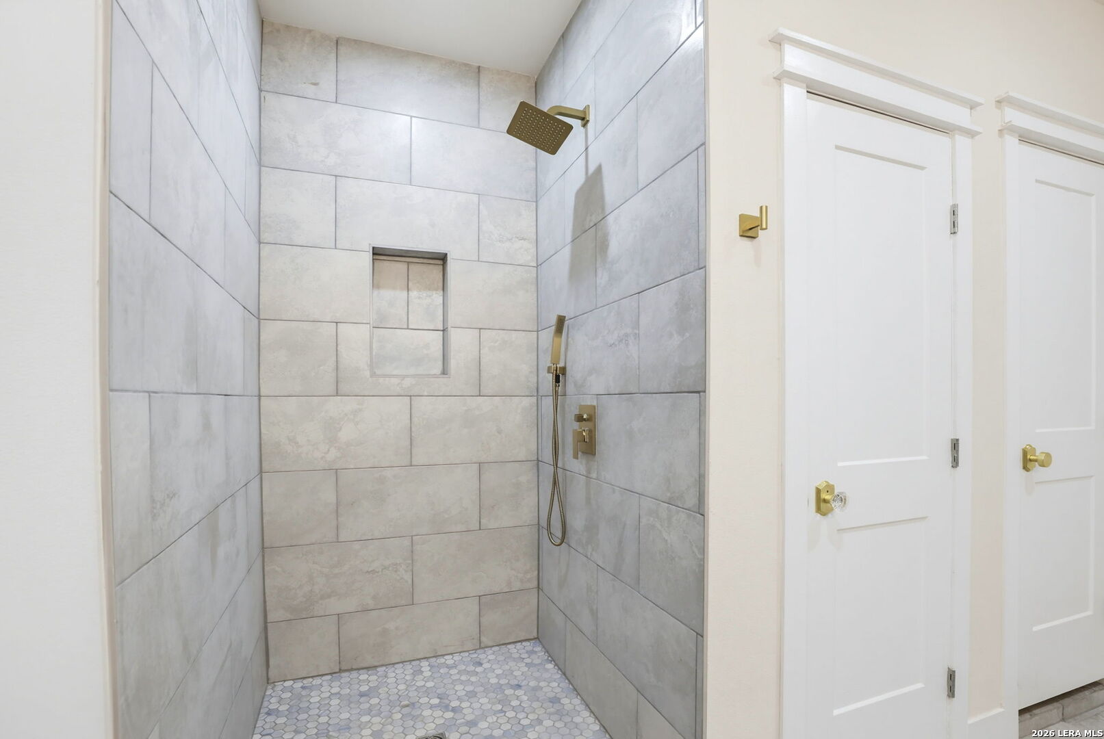 1036 W Russell Place San Antonio TX 78212