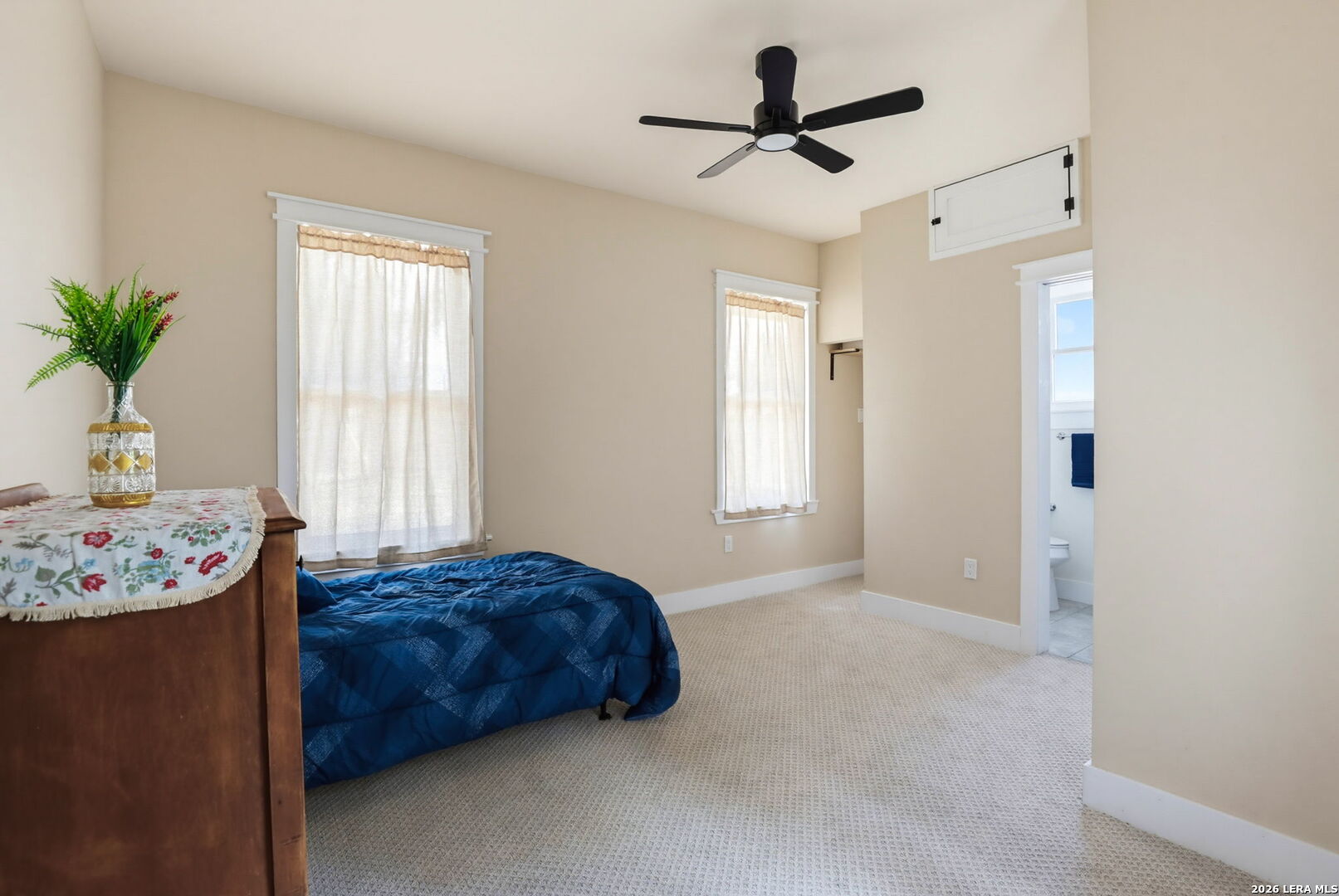 1036 W Russell Place San Antonio TX 78212