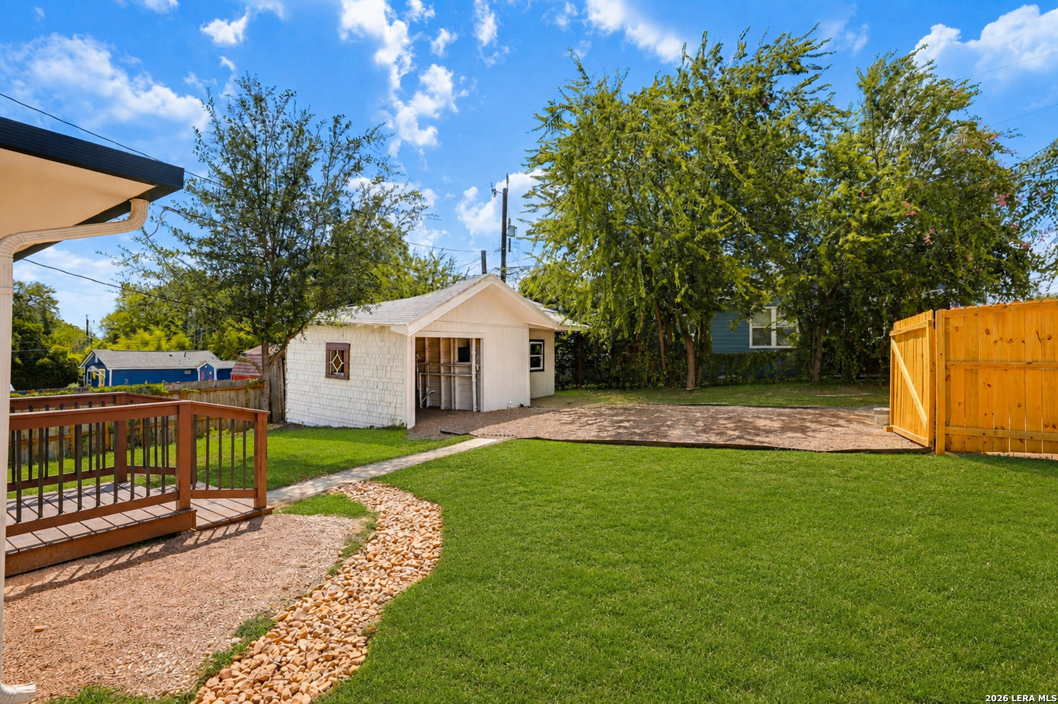 1036 W Russell Place San Antonio TX 78212