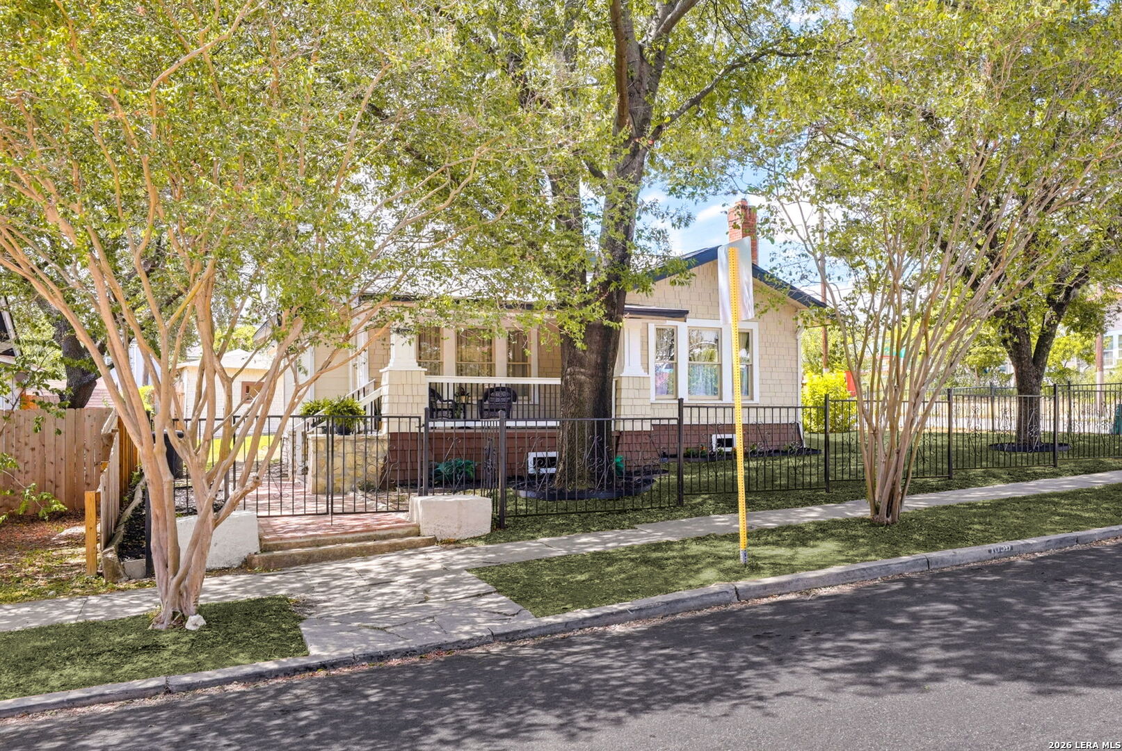 1036 W Russell Place San Antonio TX 78212