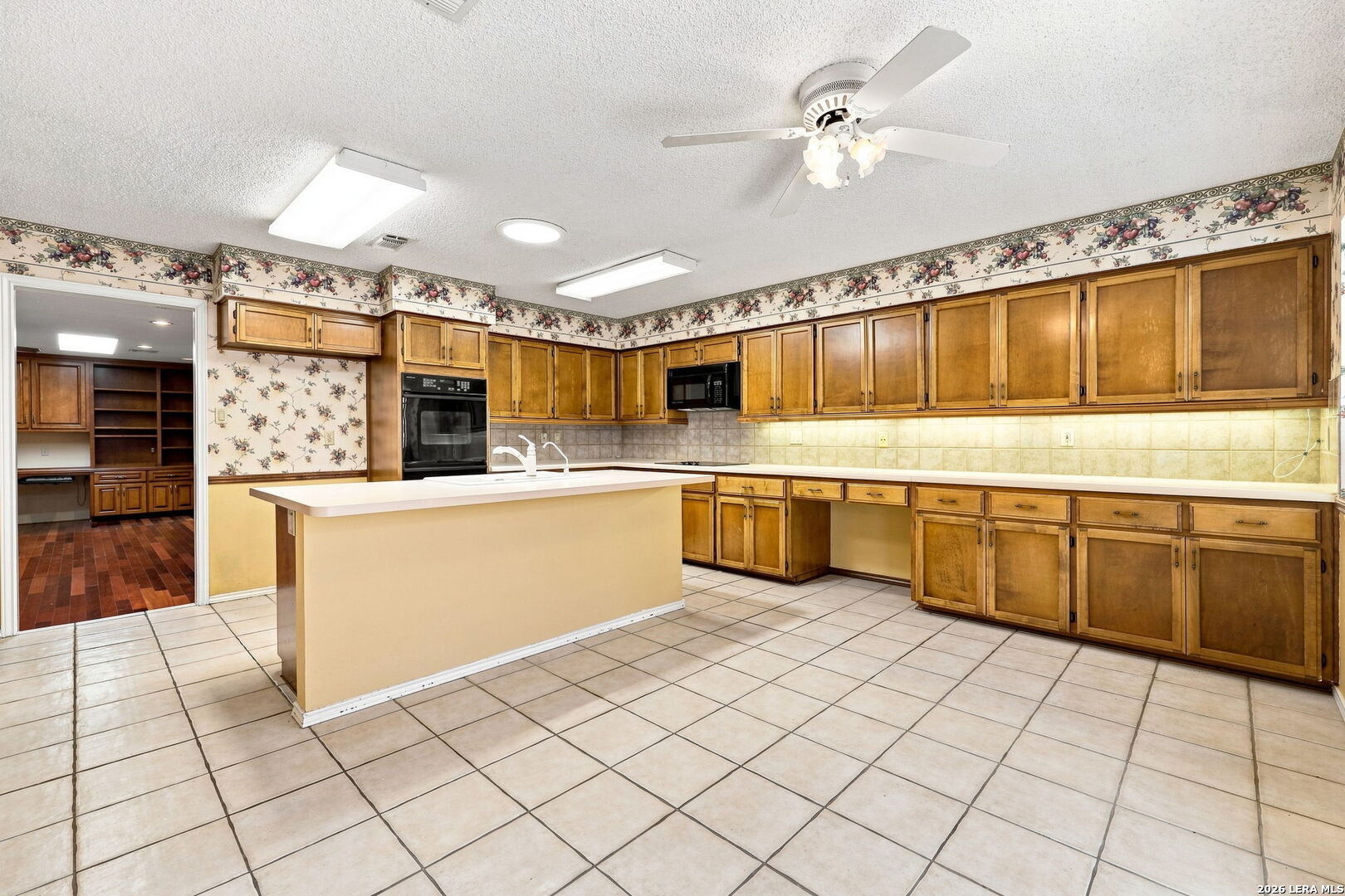 1800 Shadow Park Street San Antonio TX 78232