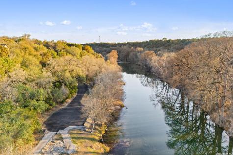 954 Riverforest New Braunfels TX 78132