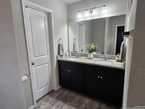 8235 Glasgow San Antonio TX 78223