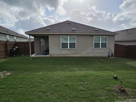 8235 Glasgow San Antonio TX 78223