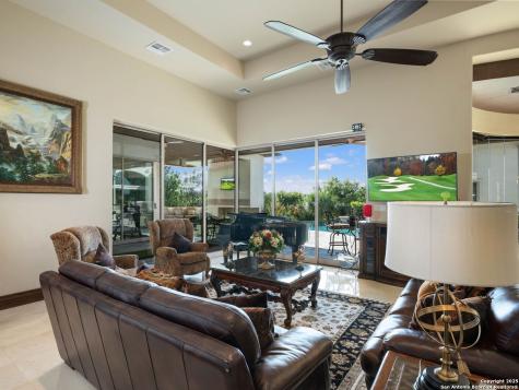 131 Champions Bend San Antonio TX 78258