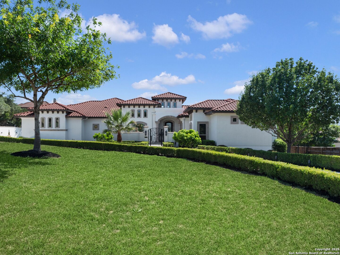 131 Champions Bend San Antonio TX 78258