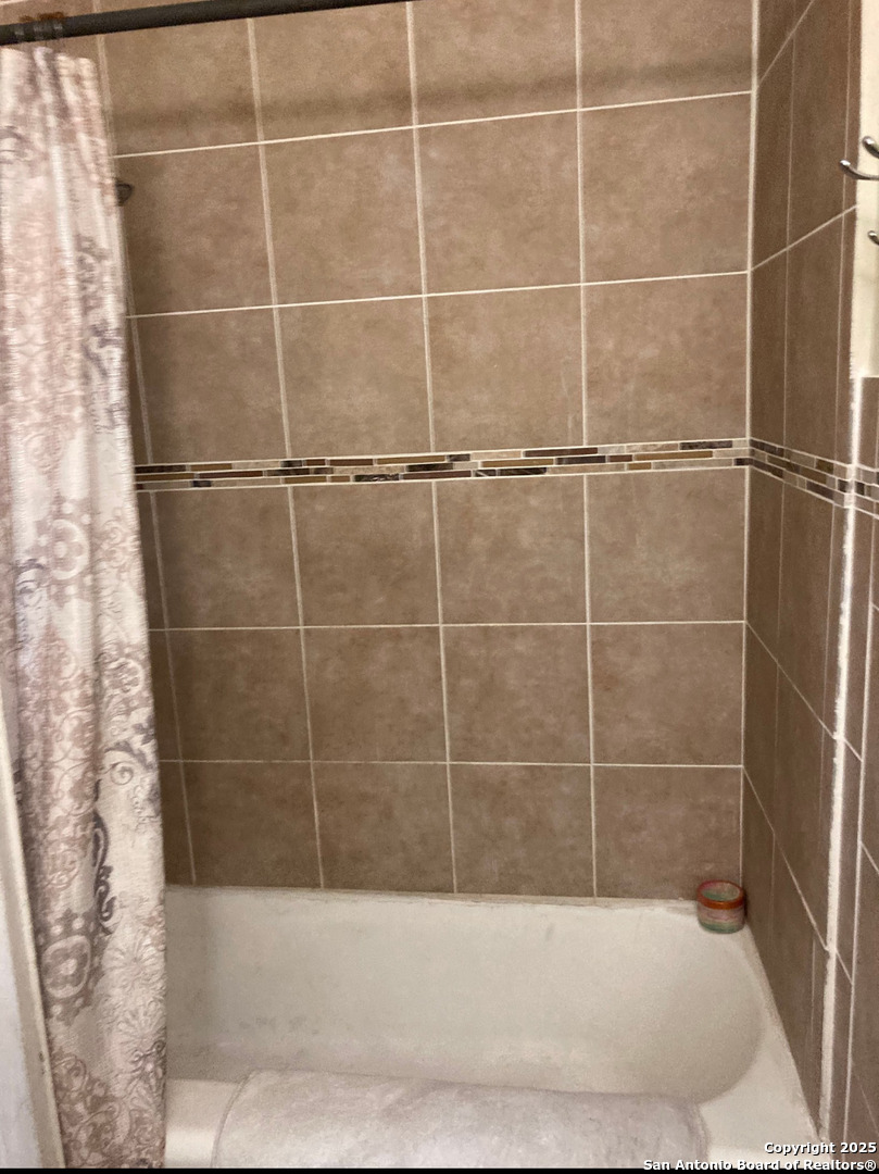 724 Holmgreen San Antonio TX 78220