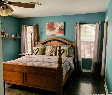 724 Holmgreen San Antonio TX 78220