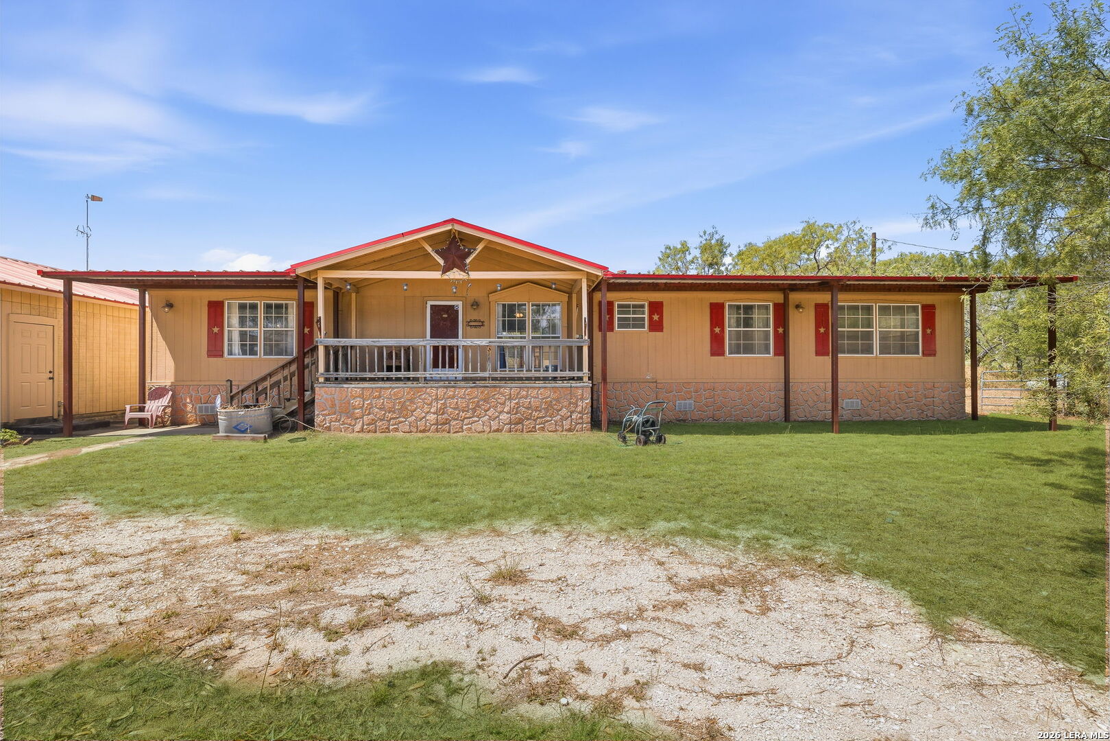 994 Quail Run Lytle TX 78052