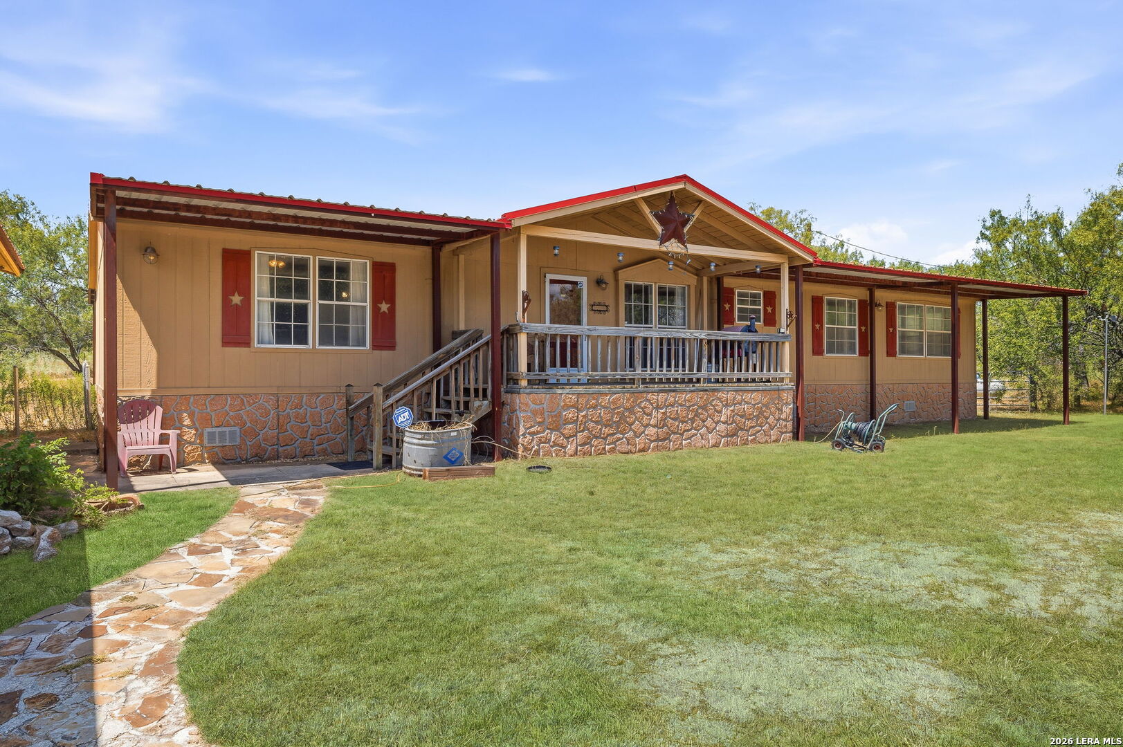 994 Quail Run Lytle TX 78052