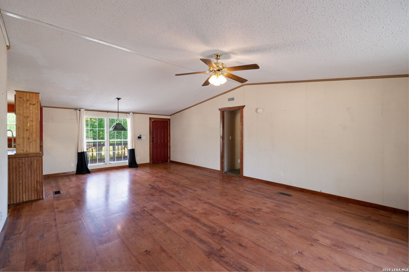 994 Quail Run Lytle TX 78052