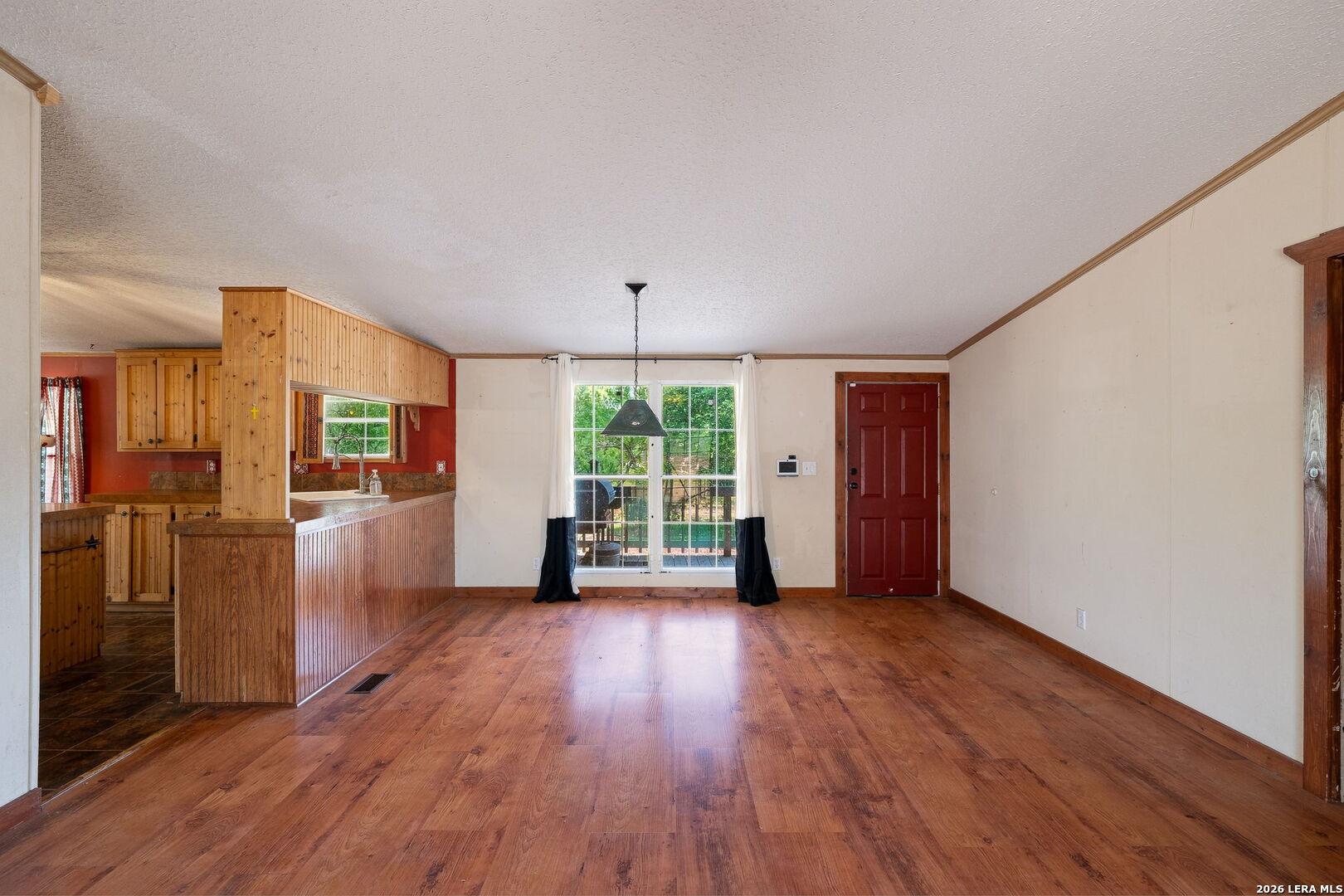 994 Quail Run Lytle TX 78052