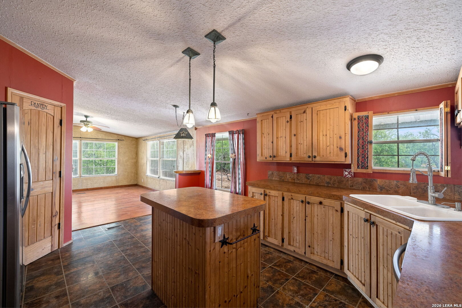 994 Quail Run Lytle TX 78052