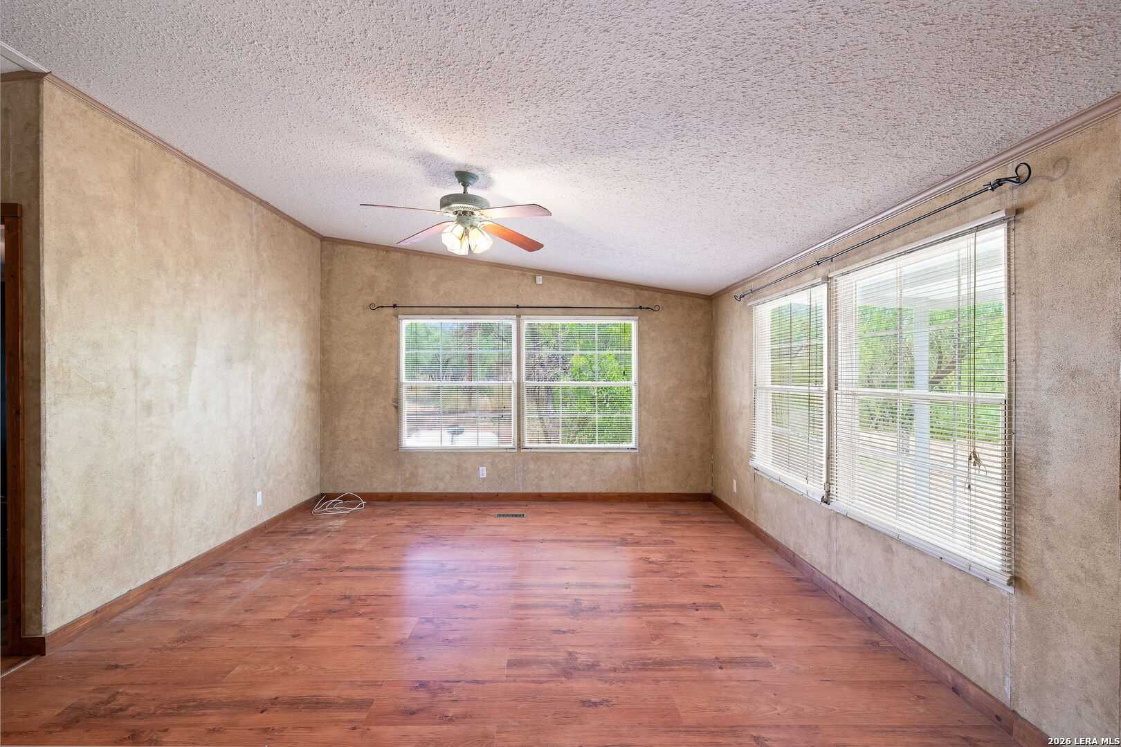 994 Quail Run Lytle TX 78052