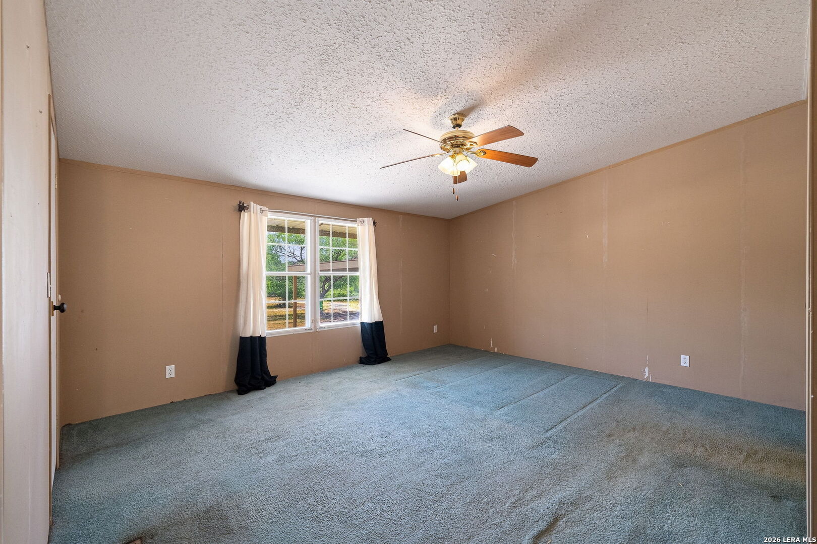 994 Quail Run Lytle TX 78052