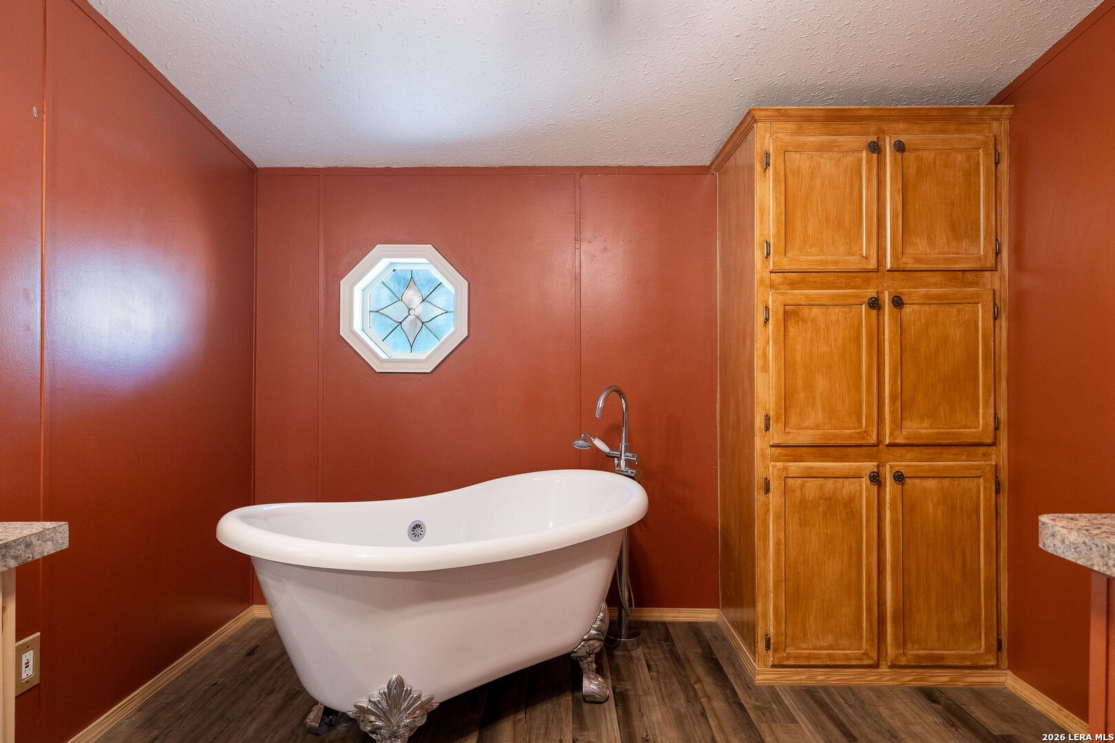 994 Quail Run Lytle TX 78052