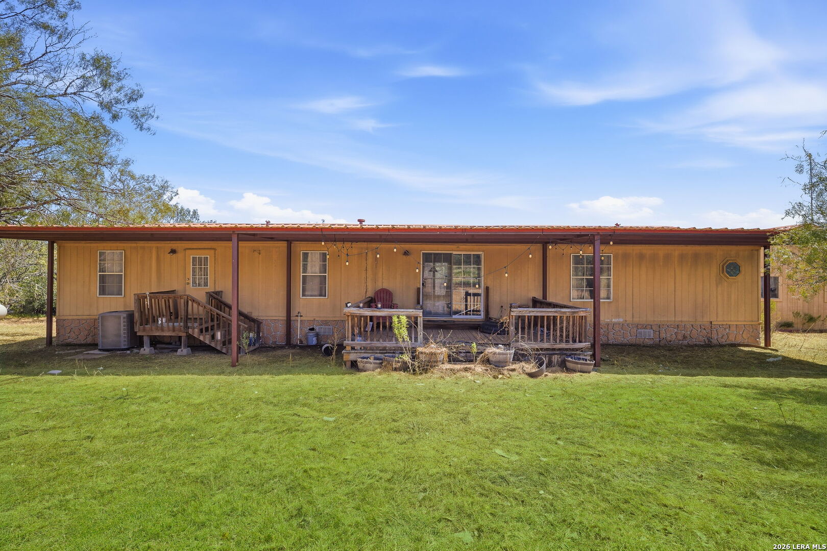 994 Quail Run Lytle TX 78052