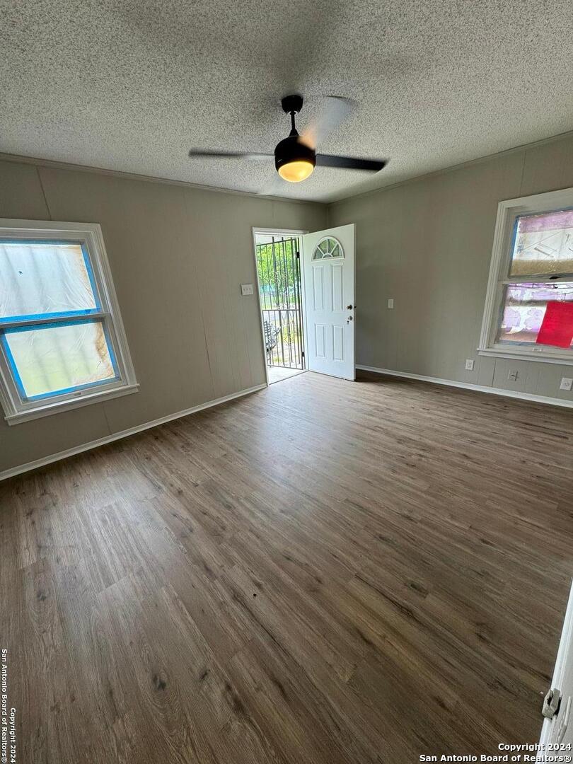 439 Walton Avenue San Antonio TX 78225