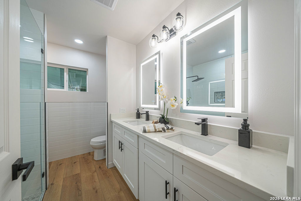 355 Donella Hollywood Park TX 78232