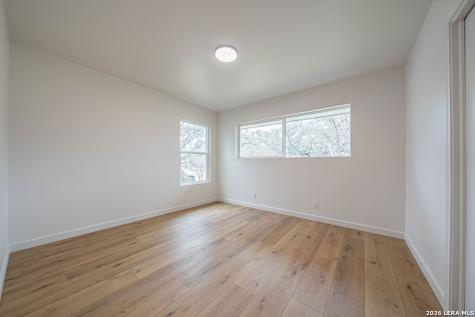 355 Donella Hollywood Park TX 78232