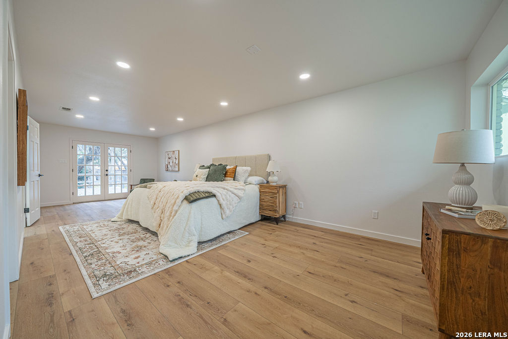 355 Donella Hollywood Park TX 78232