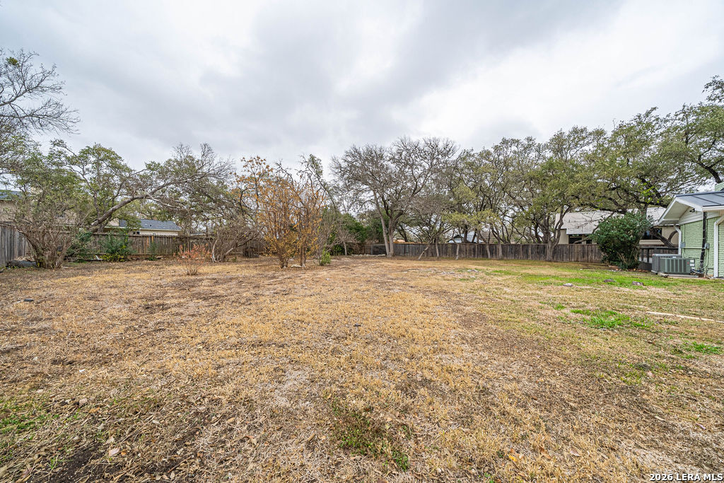 355 Donella Hollywood Park TX 78232