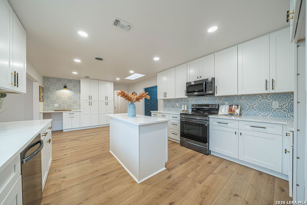 355 Donella Hollywood Park TX 78232