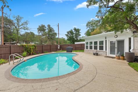 330 Rockhill San Antonio TX 78209