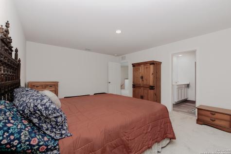5922 Rolling Glen San Antonio TX 78218