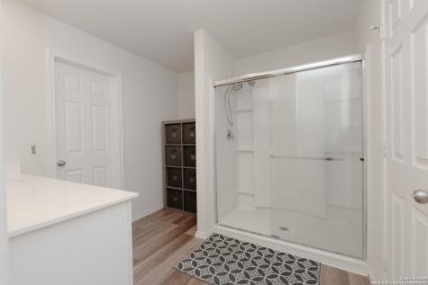 5922 Rolling Glen San Antonio TX 78218