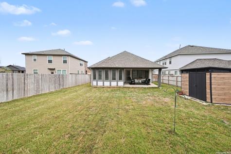 4964 Park Manor Marion TX 78124