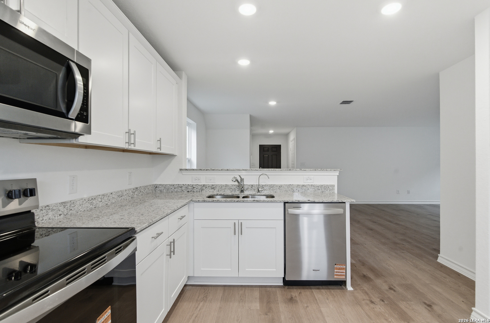 942 Bluegrass Point New Braunfels TX 78130