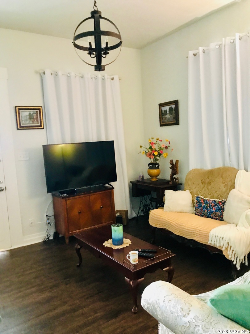 339 N Washington Avenue New Braunfels TX 78130