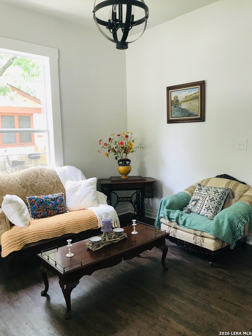 339 N Washington Avenue New Braunfels TX 78130