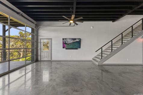 1016 Blue Bill Cove Lakehills TX 78063