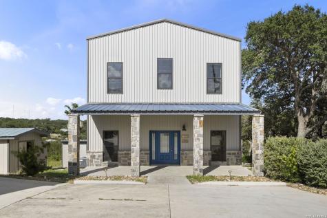 1016 Blue Bill Cove Lakehills TX 78063