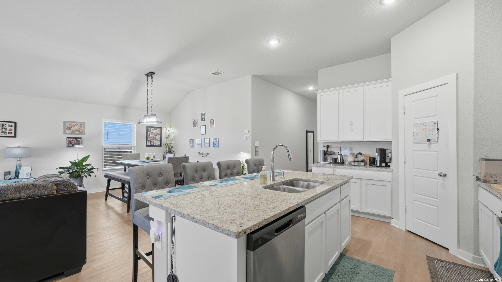 10738 Francisco Way Converse TX 78109