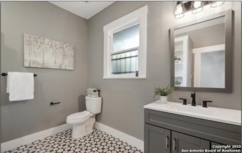 621 Hays San Antonio TX 78202