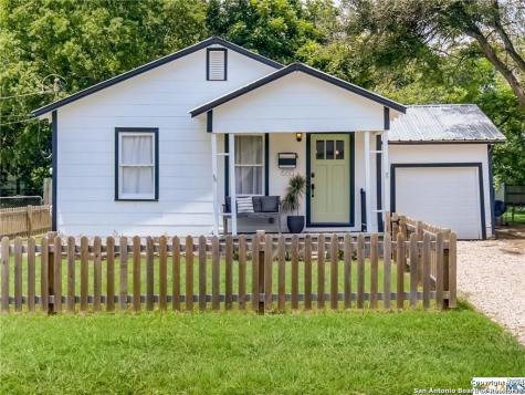 660 S Guenther Avenue New Braunfels TX 78130